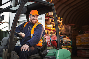 180429 calor forklift truck fork lift truck 1923.300x0 is 24/7 CAPABILITY WITH CALOR LPG AND BIOLPG