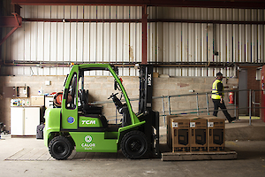 calor gas carrylift truck.300x0 is 24/7 CAPABILITY WITH CALOR LPG AND BIOLPG