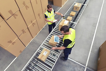 shutterstock 1227541162.350x0 is Redwigwam waives fees so logistics businesses can hire the flexible workers they need in the run-up to Christmas