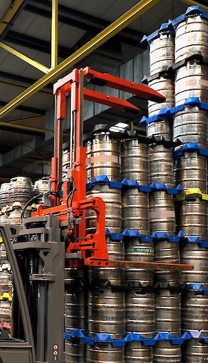 kaup and b b.300x0 is KAUP and B&B Attachments celebrate 40 years in partnership