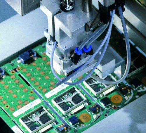 b 7727 product sheet top rightjpg ico500 New auto-apply label improves electronics production continuity