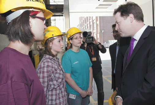 p4siemens Siemens takes on 160 apprentices