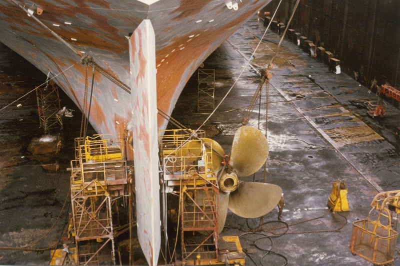 jdn83 c 300dpi Shipyard Handling Solutions from J D Neuhaus