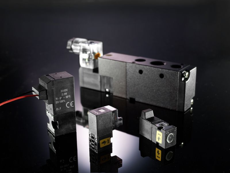new type directional valve4 Tom Parker Ltd introduce E.MC pneumatics to the UK fluid power market