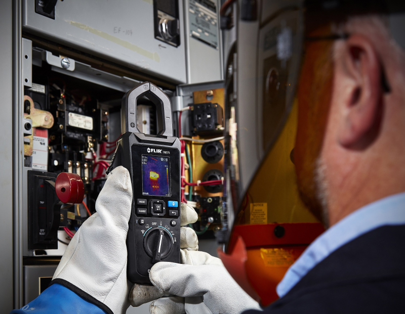 flir907 cm275 clamp meter FLIR announces three electrical test and measurement meters with thermal imaging