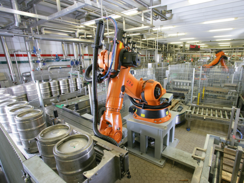 3 Materials Handling with KUKA