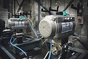 4 8 Our Research and Development Centre based in the UK is world-leading in the technology to seal, test and innovate valves for Hydrogen, Carbon Capture and Subsea applications.