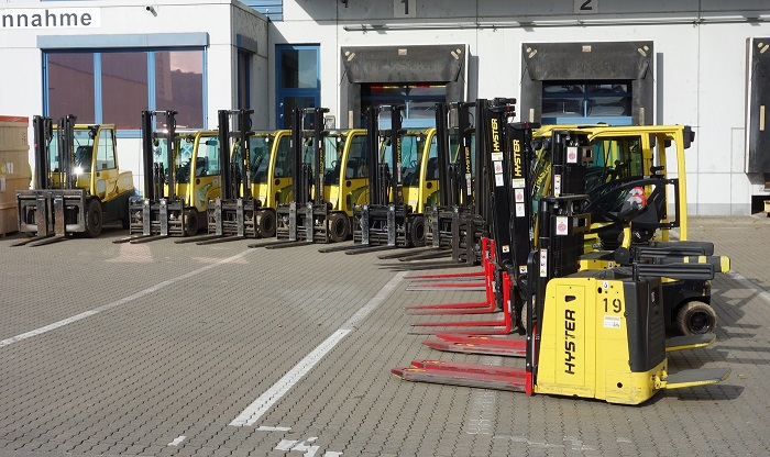 mhl 70 hyster trucks 70 new fork lift trucks for German manufacturer