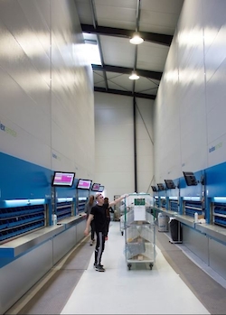 2.250x0 is Using Flex labor to meet spikes in demand with Kardex Pick-to-Light Technology: Color Picking