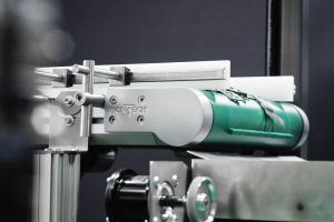 99A0056 1 Custom-tailored system based on standardised belt conveyors