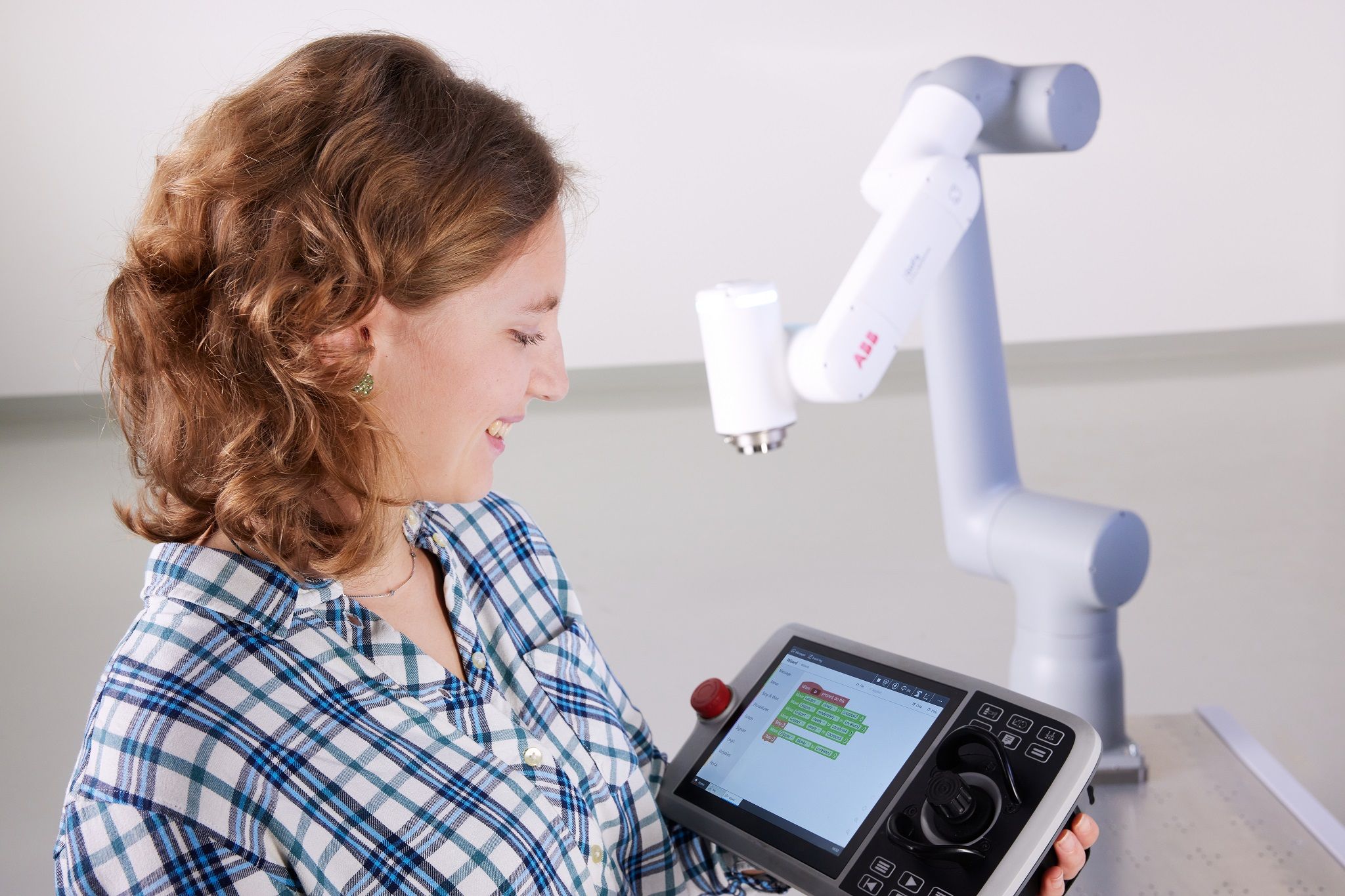 ABB expands GoFa cobot family