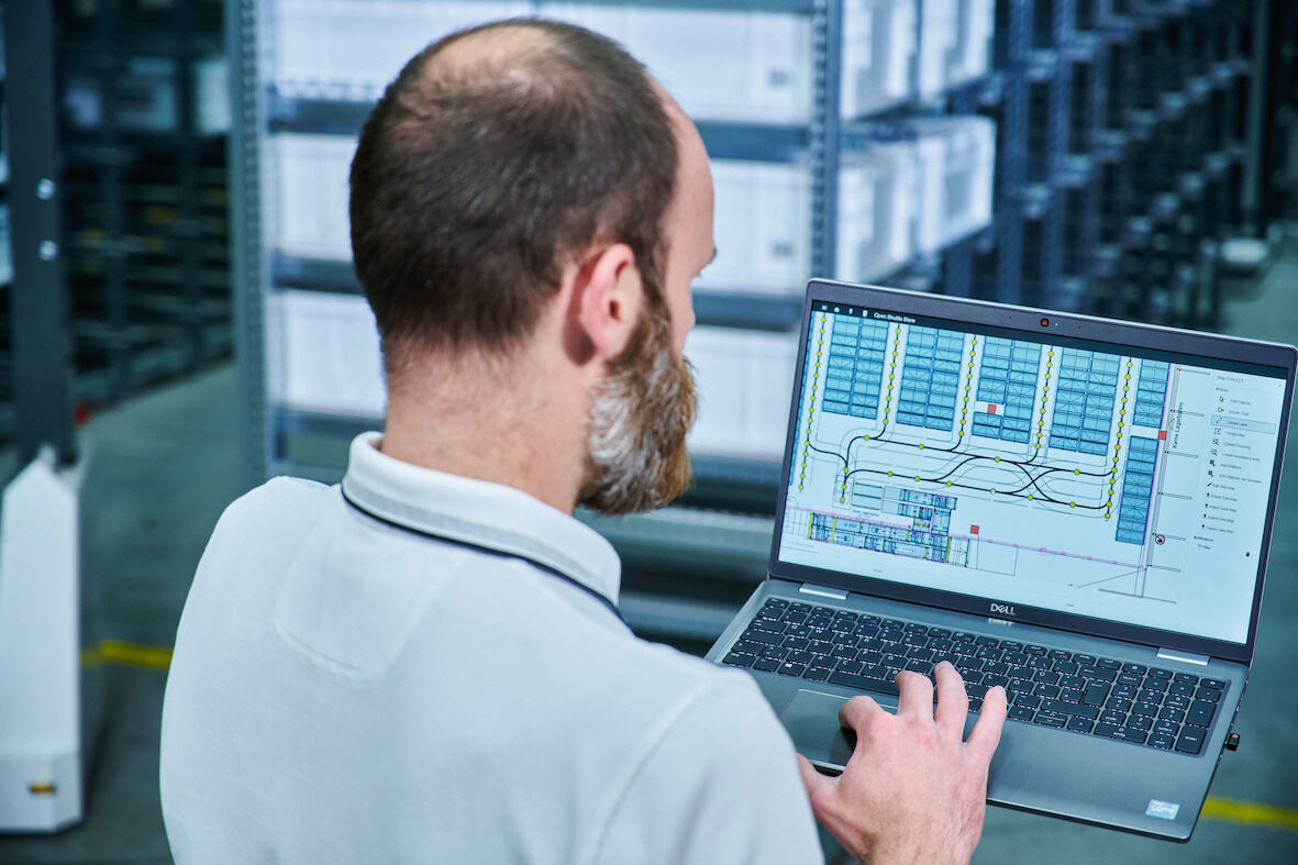 BNL2937 LR New robotic storage system is ideal for SMEs