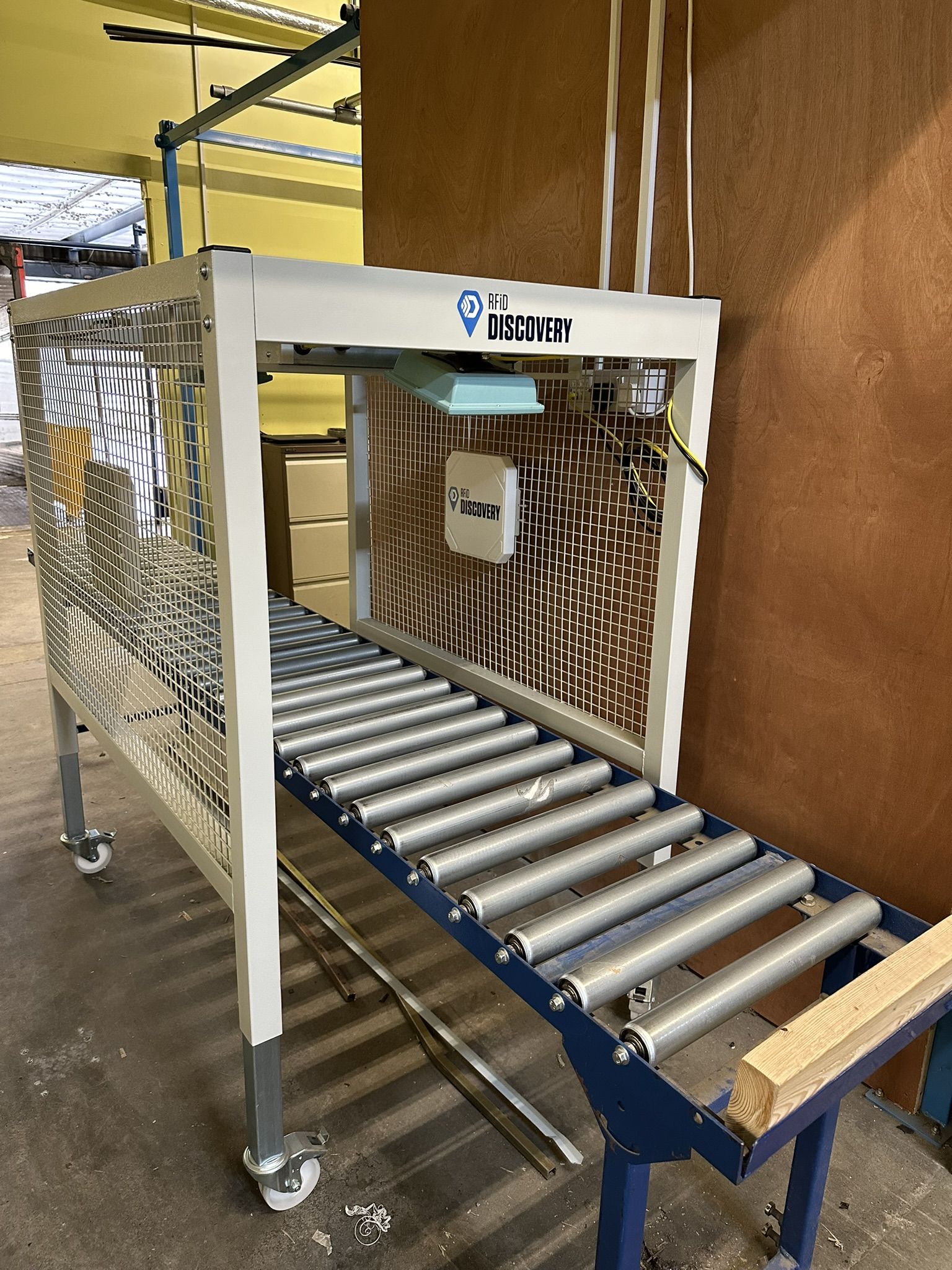 RFiD Discovery revolutionises inventory management for clothing manufacturer Brook Taverner with cutting-edge RFID portal solution