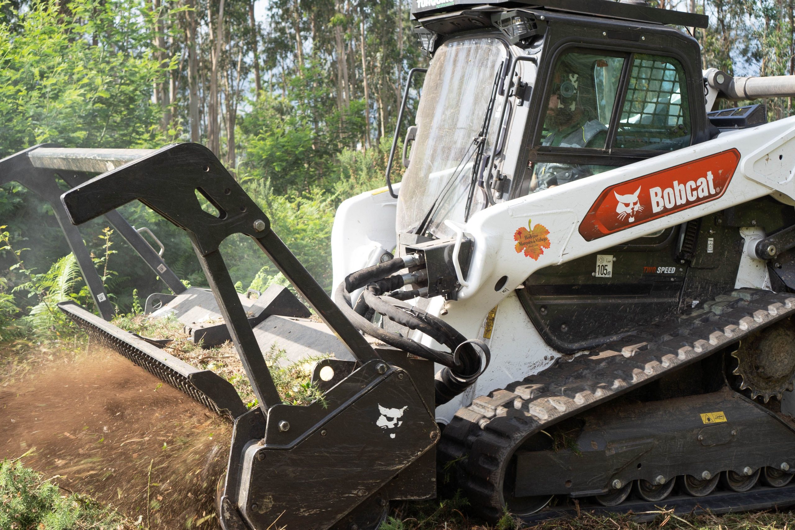 Bobcat T86 compact track loader revolutionises deforestation