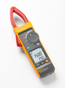 FLU006 Image F 393fc 02a c Fluke launches world’s first clamp meters for solar power installations with CAT III / 1500 V safety rating