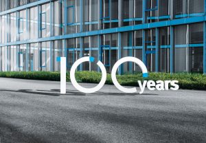 Festo 100 Signet Festo celebrates its centenary — 100 years in motion!