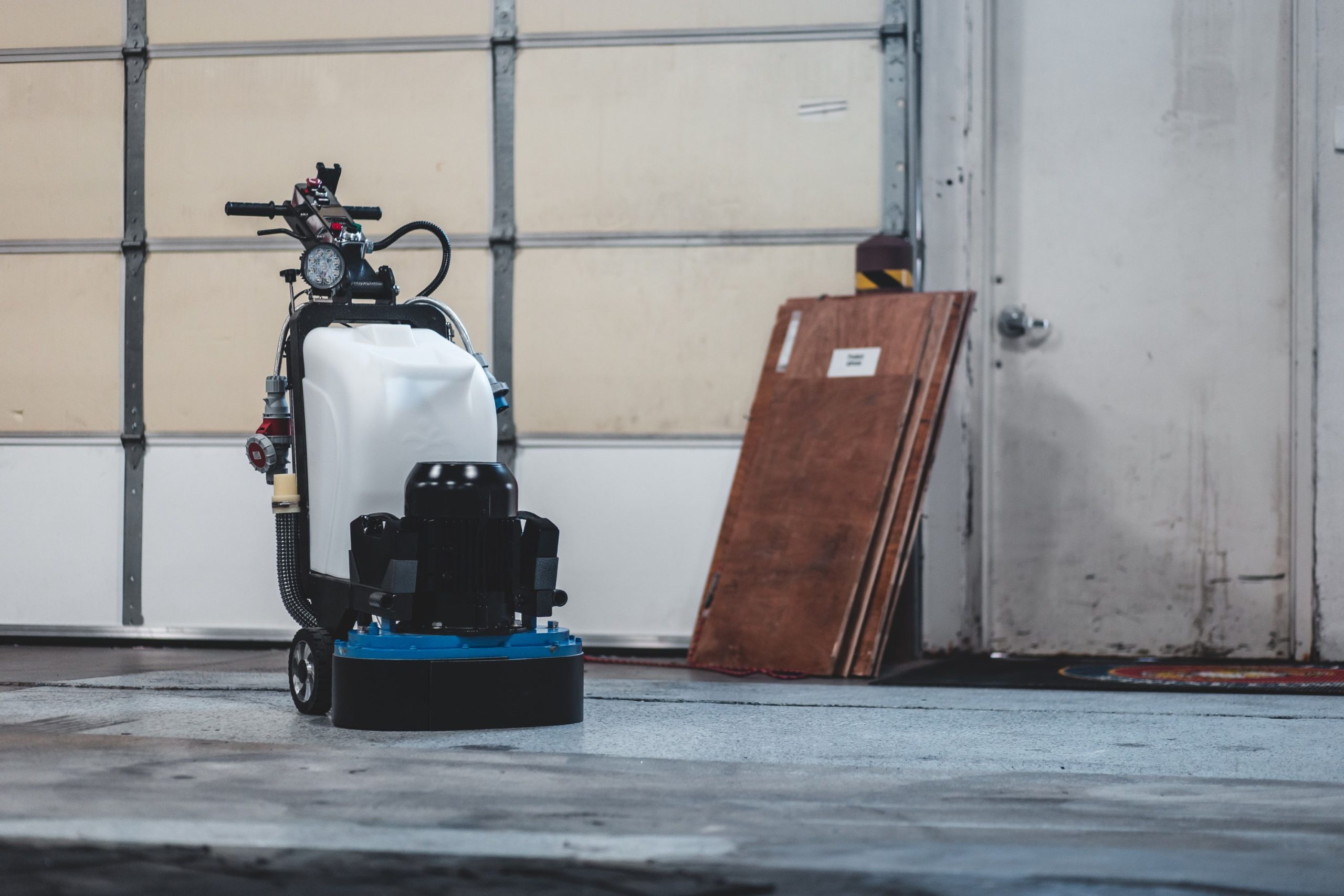 What makes a good warehouse floor?