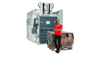 HSM V Press 860 TimeSave PP1 JPG Significant Time-Saving by Loading with the Lifting-Tilting Device