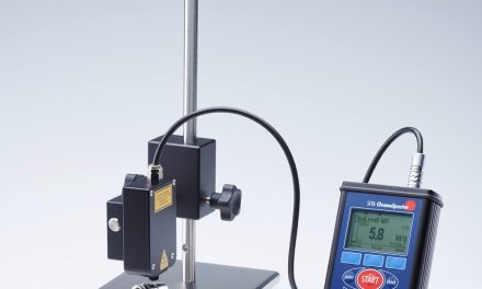Hand-held test instrument for metal cleanliness