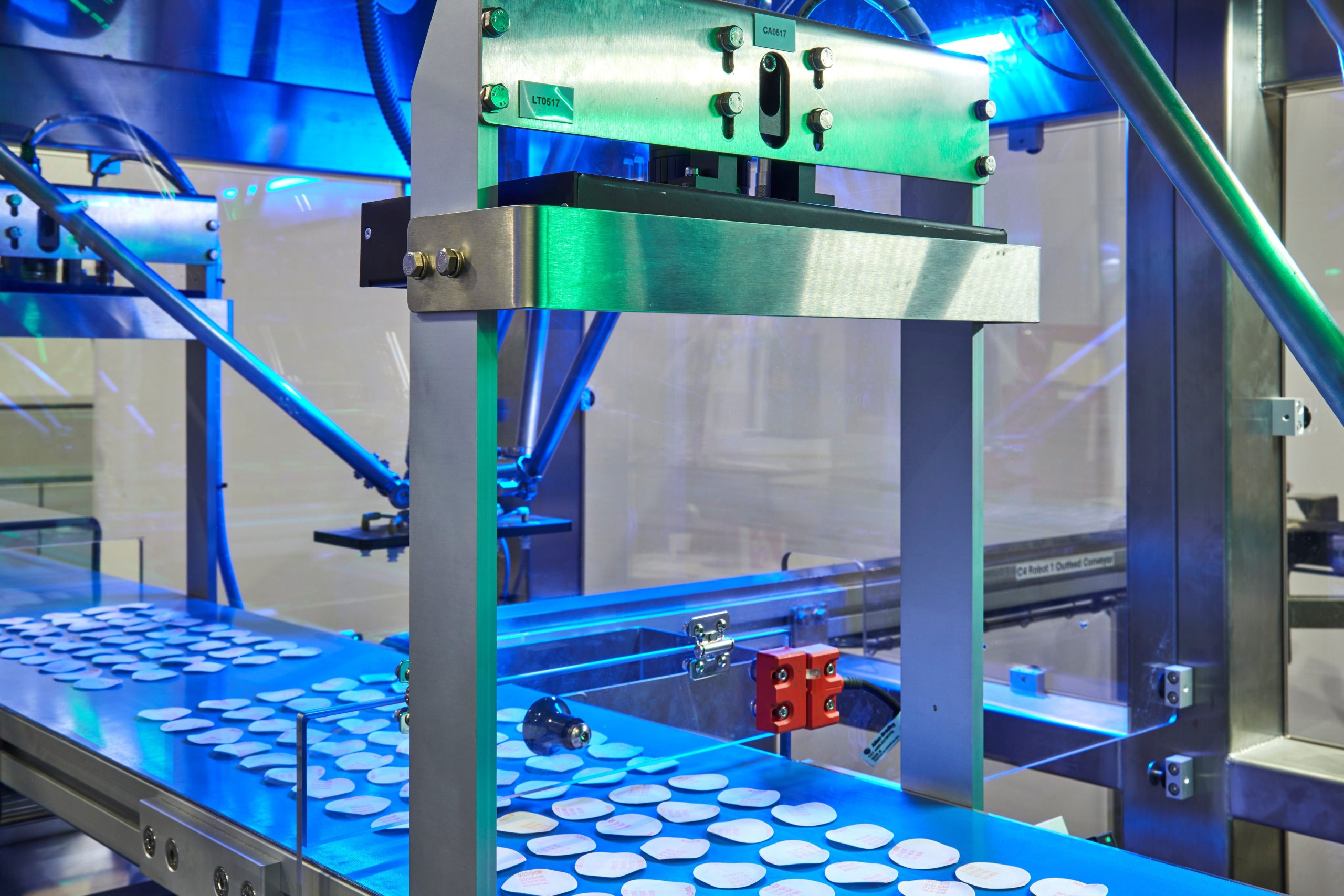 Tekpak’s intelligent inspection/packaging system triples output for transdermal patch manufacturer