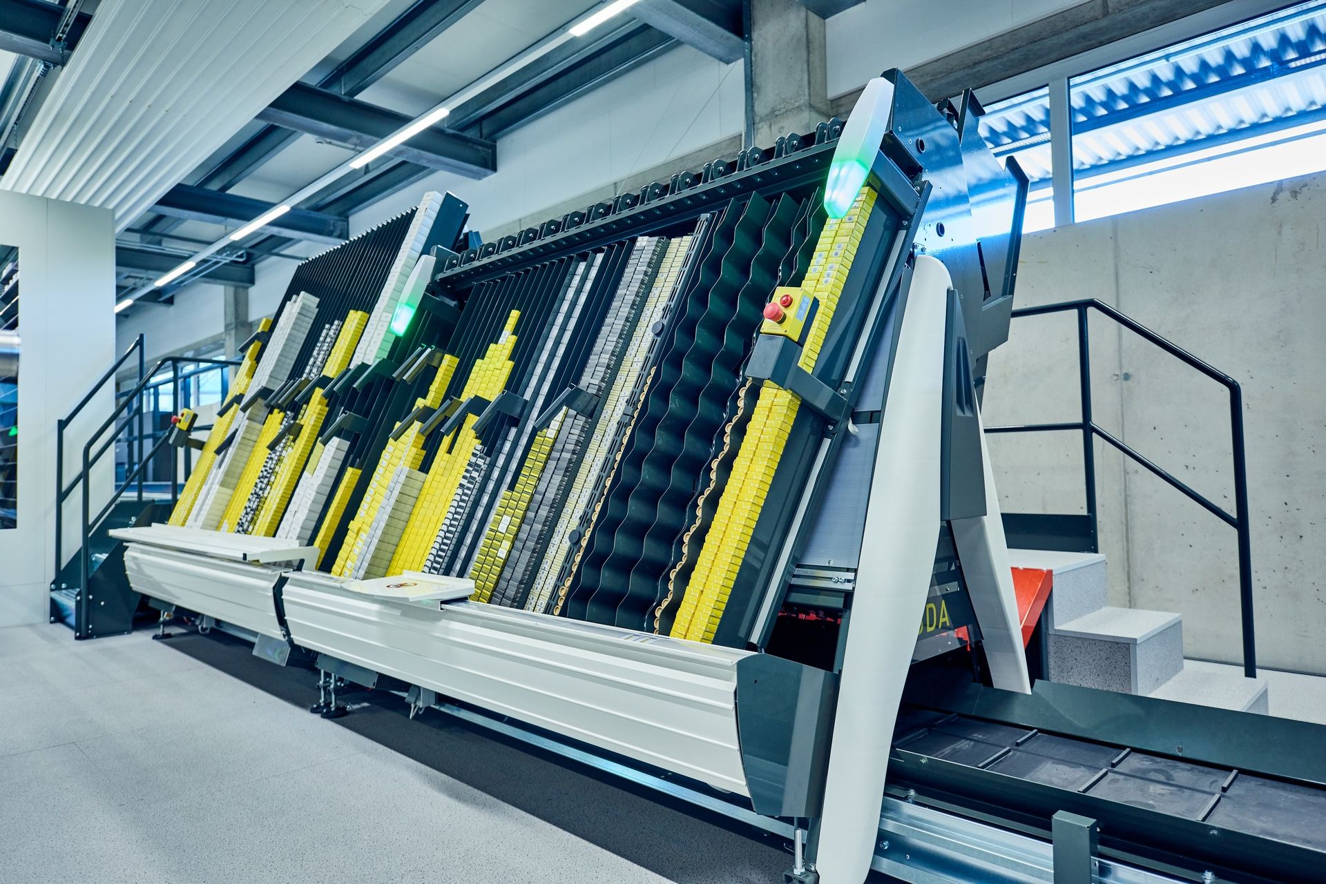 KNAPP showcases automation from pallet to pill at The Pharmacy Show