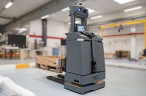 Pall3 MiR1200 Pallet Jack: Using Artificial Intelligence to Revolutionise Pallet Handling