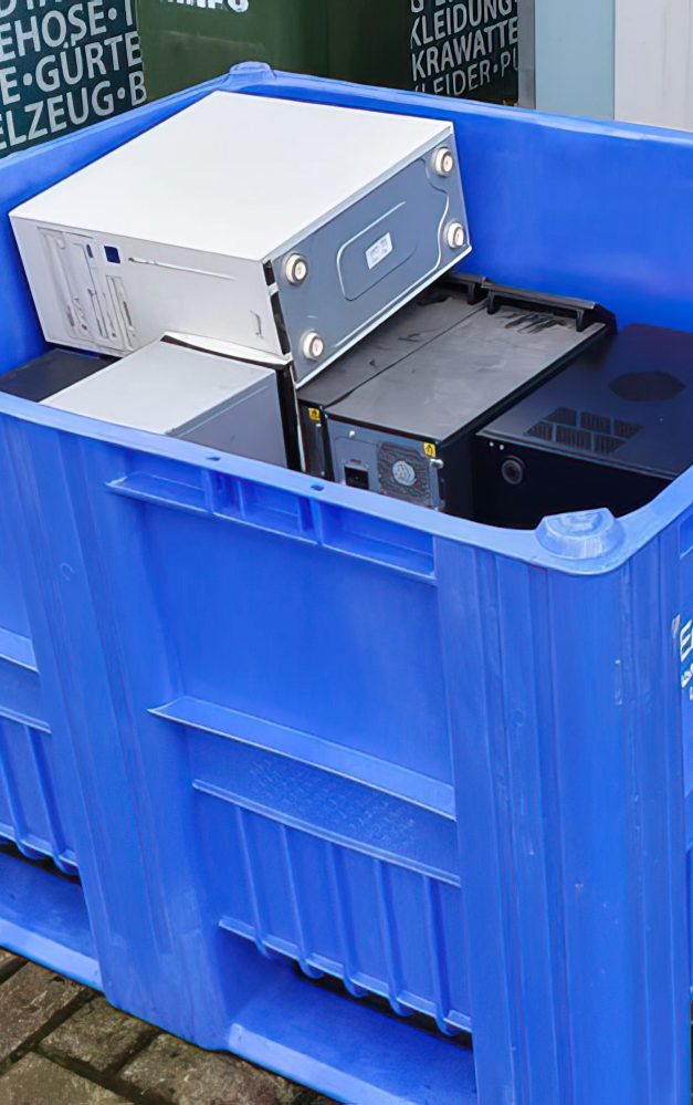 Craemer pallet boxes improve WEEE collection at German recycling centres