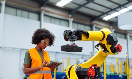 Projected signage is ‘the reliable option’ for warehouses using robotics