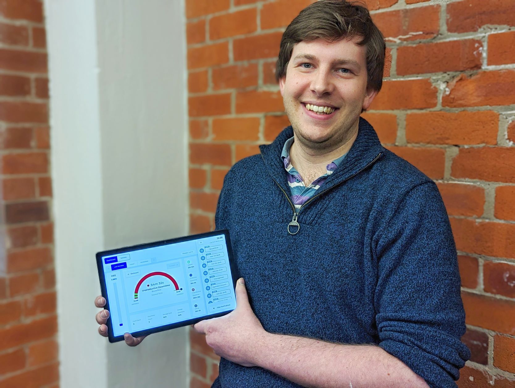 Real-time OEE tracking made available to all manufacturers with the launch of FourJaw 2.1