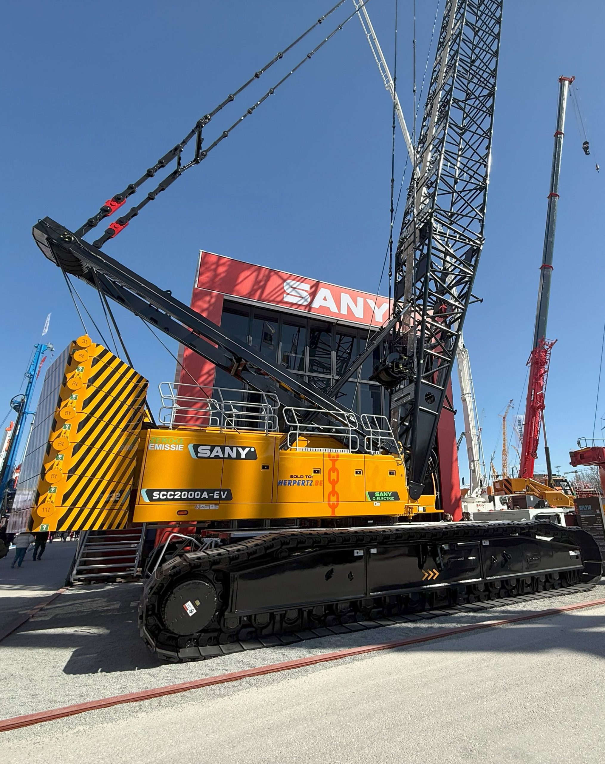 Danfoss eHydraulic Power Module enables electrification of 200-tonne SANY crawler crane