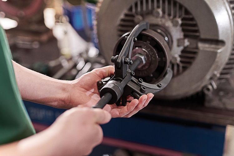 How to avoid damage during mounting and optimally align machines