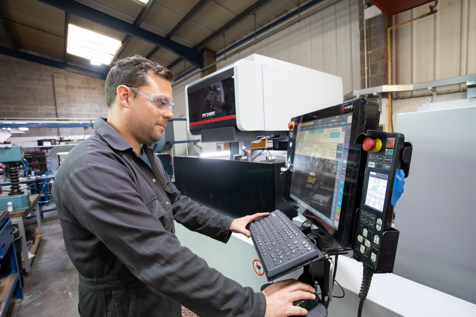 Report shows optimism amongst SME manufacturers, despite staffing and supply chain issues