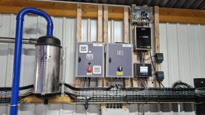 TCH008 Technidrives Technivac system installed at dairy farm Vacuum on demand: Control system improves milking process efficiency, reliability and performance