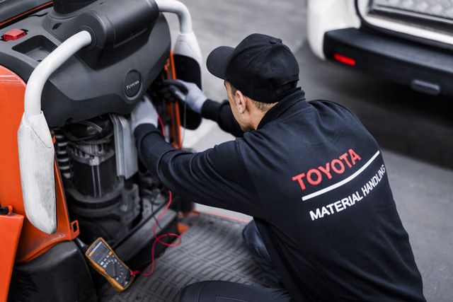 Toyota Material Handling UK announce new Fleet Management Centre plan