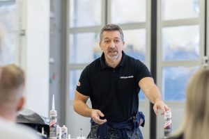 Teroson Training LOCTITE expands its free e-learning platform with new automotive module