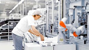 Web Image AG Future production fast forward 06 1 Effective Automation; When Efficiency is of the Essence