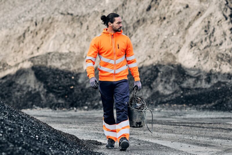 High vis ‘super stretch’ comfort from ENGEL Workwear