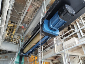 haw04 a 300dpi Raising the bar in challenging, large-capacity hoist installations