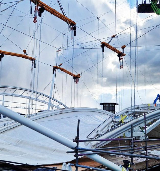 Hoist & Winch performance reaches new heights in roof replacement project