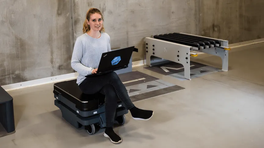 MiR1200 Pallet Jack: Using Artificial Intelligence to Revolutionize Pallet Handling