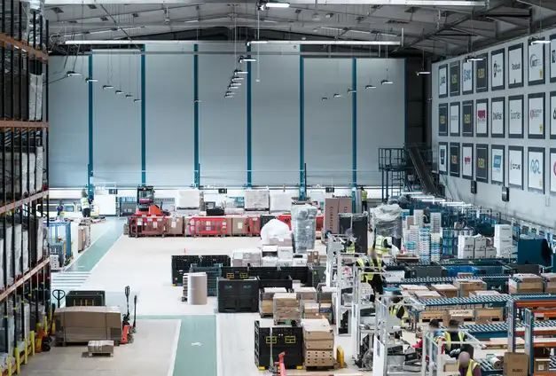 Rubix sets new warehouse safety standards by leveraging Kardex solutions for hazardous storage.