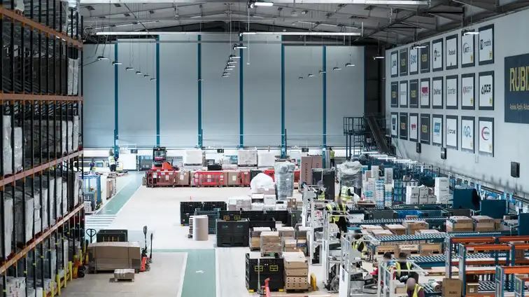 Rubix sets new warehouse safety standards by leveraging Kardex solutions for hazardous storage.